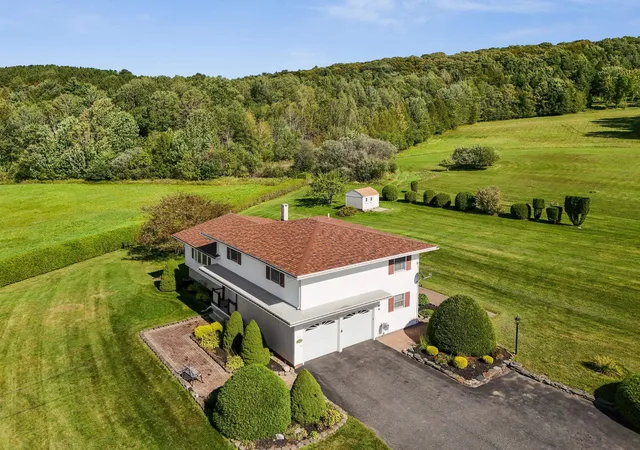 Photo 2 of Single family home for sale at 210 Mcleod Rd, Graniteville, VT 05654 | MLS# 5109697 | Listing updated on 2026-09-14