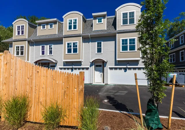 Townhouse for sale at 14 Sagamore Rd #2, Rye, NH 03870 | MLS# 5109717