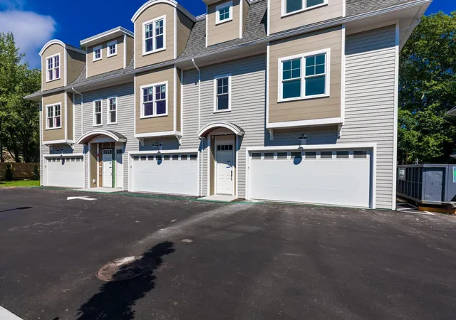 Photo 2 of Townhouse for sale at 14 Sagamore Rd #2, Rye, NH 03870 | MLS# 5109717 | Listing updated on 2026-10-07