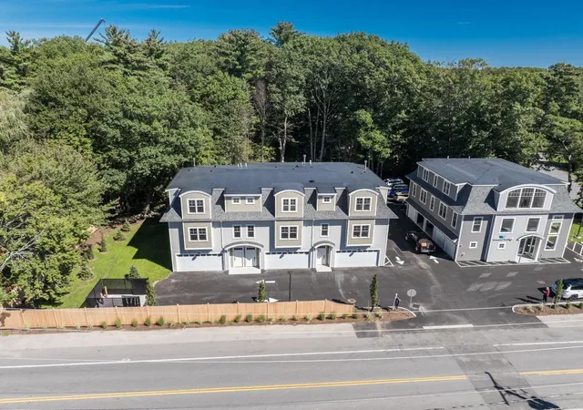 Photo 4 of Townhouse for sale at 14 Sagamore Rd #2, Rye, NH 03870 | MLS# 5109717 | Listing updated on 2026-10-07
