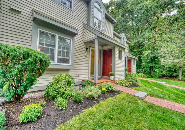 Photo 2 of Townhouse for sale at 169 Portsmouth St #188, Concord, NH 03301 | MLS# 5109737 | Listing updated on 2026-09-30