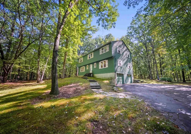 Photo 1 of Single family home for sale at 14 Denbow Rd, Durham, NH 03824 | MLS# 5109760 | Listing updated on 2026-10-18