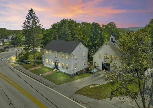 Photo 1 of Single family home for sale at 5 Mountain Rd, Concord, NH 03301 | MLS# 5109783 | Listing updated on 2026-10-16