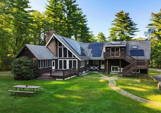 Photo 1 of Sale Pending at 14 William Dr, Pelham, NH 03076 | MLS# 5109794 | Listing updated on 2026-09-23