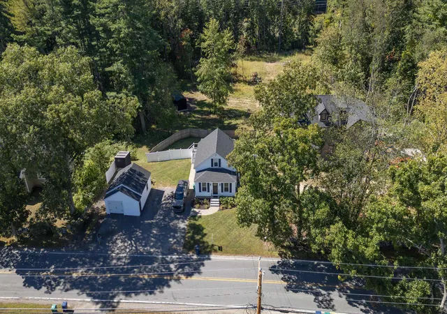 Photo 2 of Single family home for sale at 236 Drakeside Rd, Hampton, NH 03842 | MLS# 5109850 | Listing updated on 2026-10-15