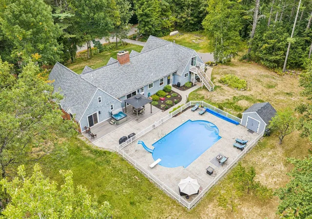 Single family home for sale at 1 Canaan Rd, Tuftonboro, NH 03816 | MLS# 5109853