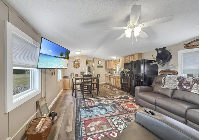 Photo 4 of Manufactured home for sale at 5 Middle Rd, Stewartstown, NH 03597 | MLS# 5109873 | Listing updated on 2026-09-22