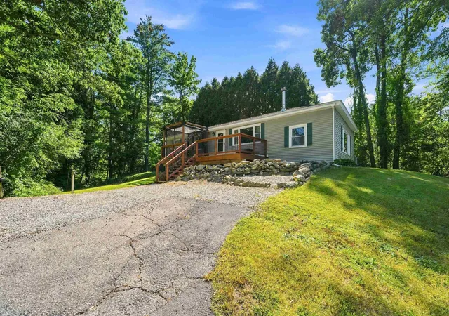 Photo 1 of Sale Pending at 35 Pelham Rd, Hudson, NH 03051 | MLS# 5109883 | Listing updated on 2026-10-22