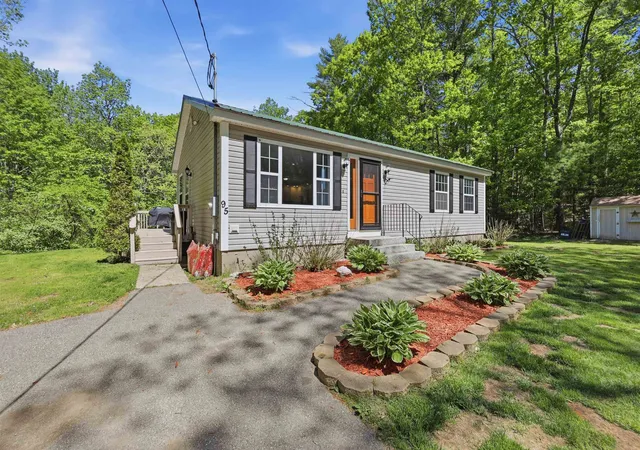 Photo 2 of Sale Pending at 95 Castle Rock Rd, Barrington, NH 03825 | MLS# 5109884 | Listing updated on 2026-10-05