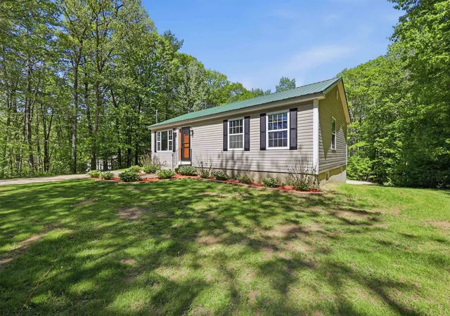 Photo 3 of Sale Pending at 95 Castle Rock Rd, Barrington, NH 03825 | MLS# 5109884 | Listing updated on 2026-10-05