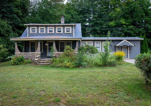 Photo 1 of Single family home for sale at 591 White Mountain Hwy, North Conway, NH 03860 | MLS# 5109885 | Listing updated on 2026-09-23