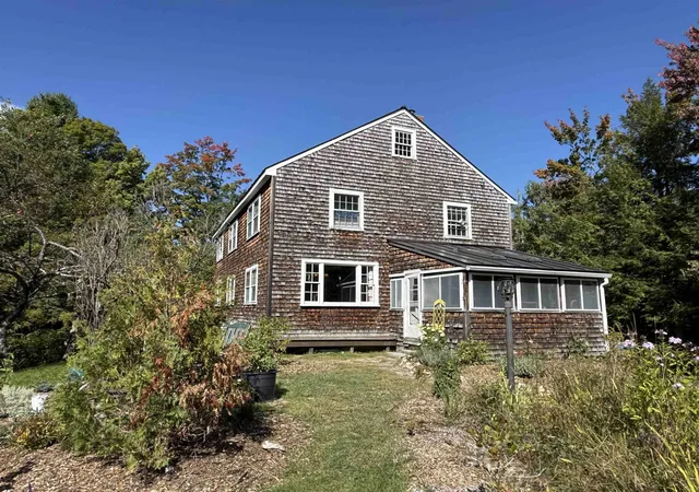 Photo 1 of Single family home for sale at 2382 Nh Route 118, Dorchester, NH 03266 | MLS# 5109889 | Listing updated on 2026-09-22