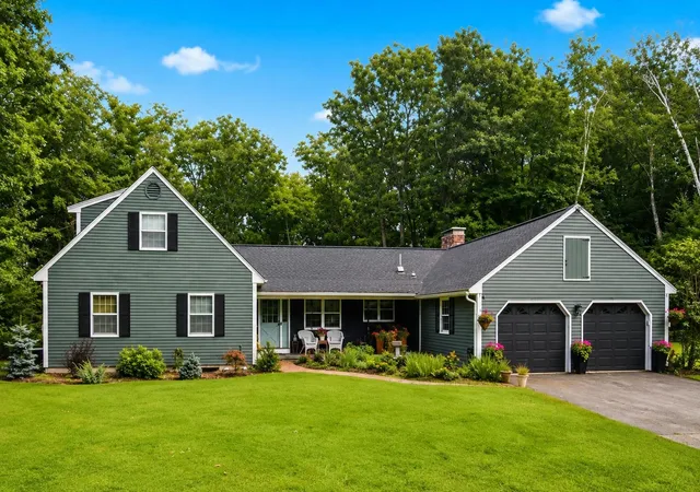 Photo 1 of Sale Pending at 24 Snow Hl Dr, Hancock, NH 03449 | MLS# 5109937 | Listing updated on 2026-09-30