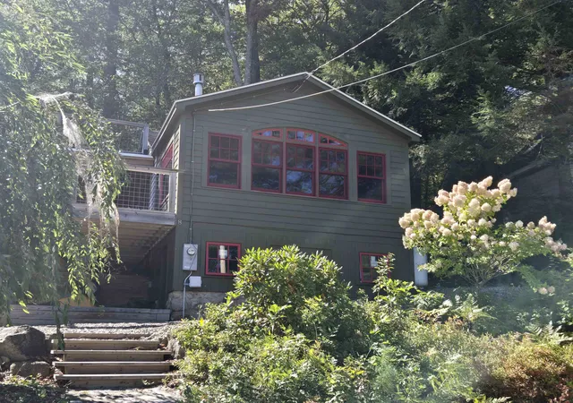 Photo 1 of Single family home for sale at 8 Marsh Hl Rd, New Durham, NH 03855 | MLS# 5109940 | Listing updated on 2026-09-17