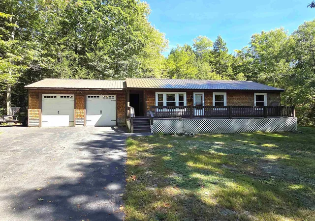 Photo 1 of Single family home for sale at 321 Perkins Hl Rd, East Wakefield, NH 03830 | MLS# 5109966 | Listing updated on 2026-10-12
