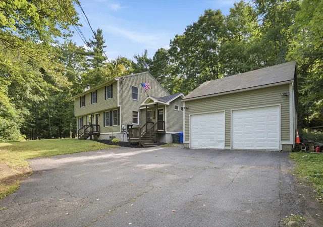 Single family home for sale at 1 Hope Ln, Bow, NH 03304 | MLS# 5109988