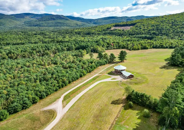 Single family home for sale at 2222 Main Rd, Chatham, NH 03813 | MLS# 5110024