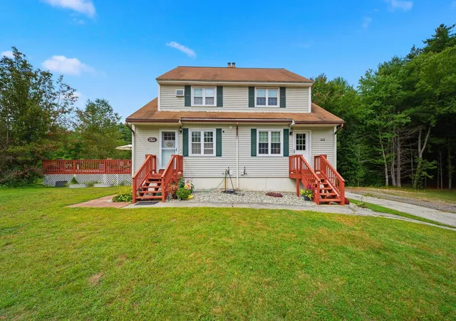 Photo 3 of Sale Pending at 26 Fairway Rd #A, Londonderry, NH 03053 | MLS# 5110071 | Listing updated on 2026-09-19
