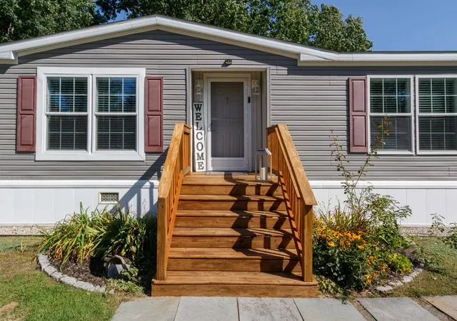 Photo 1 of Manufactured home for sale at 22 Skyline Dr, Concord, NH 03303 | MLS# 5110080 | Listing updated on 2026-10-10