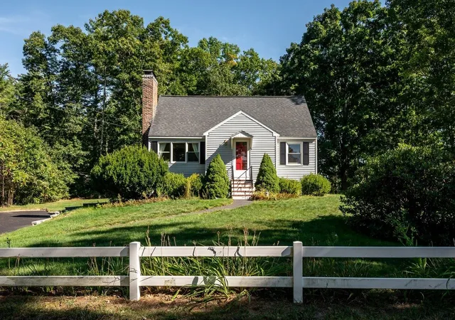 Single family home for sale at 289 N River Rd, Lee, NH 03861 | MLS# 5110092