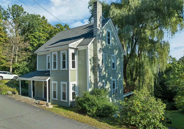 Photo 2 of Single family home for sale at 30 School St, Warner, NH 03278 | MLS# 5110120 | Listing updated on 2026-10-15
