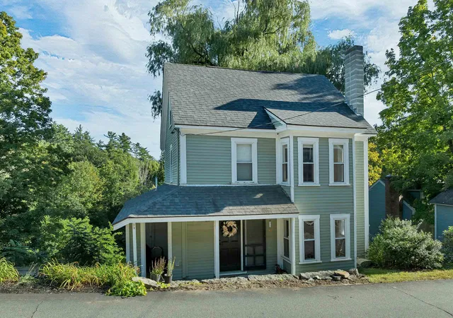 Photo 3 of Single family home for sale at 30 School St, Warner, NH 03278 | MLS# 5110120 | Listing updated on 2026-10-15