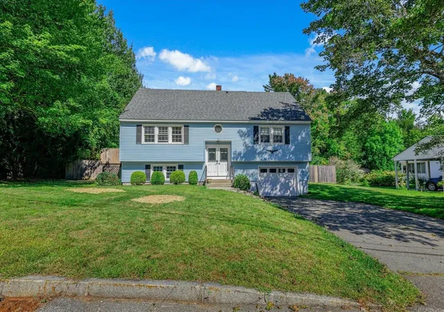 Photo 1 of Single family home for sale at 11 Woodridge Rd, Keene, NH 03431 | MLS# 5110138 | Listing updated on 2026-10-29