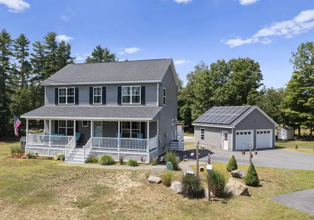 Photo 1 of Single family home for sale at 373 Pondhill Rd, Barrington, NH 03825 | MLS# 5110147 | Listing updated on 2026-10-16