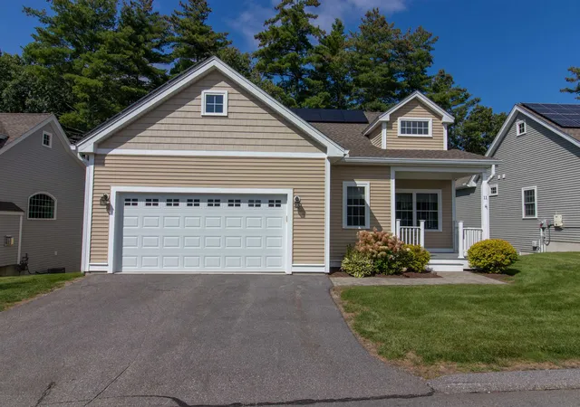 Photo 1 of Sale Pending at 11 Toby Cir, Merrimack, NH 03054 | MLS# 5110164 | Listing updated on 2026-09-23