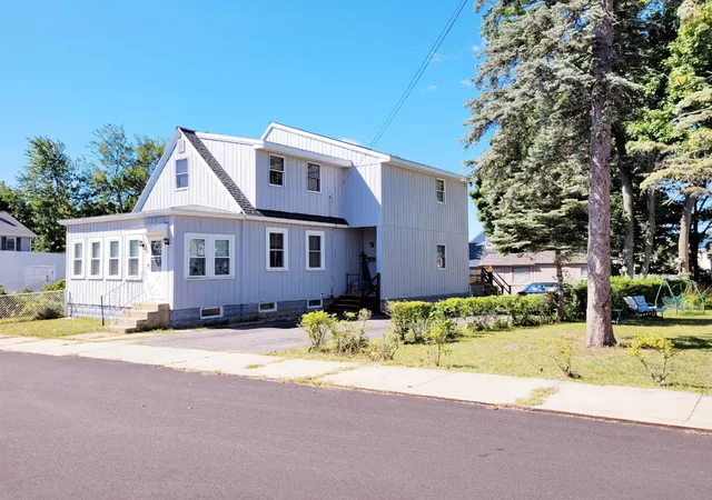 Photo 1 of Sale Pending at 30 Brook St, Nashua, NH 03060 | MLS# 5110176 | Listing updated on 2026-09-25