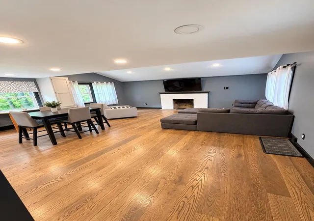 Photo 2 of Single family home for sale at 105 Oakwood Dr, South Burlington, VT 05403 | MLS# 5110178 | Listing updated on 2026-09-29