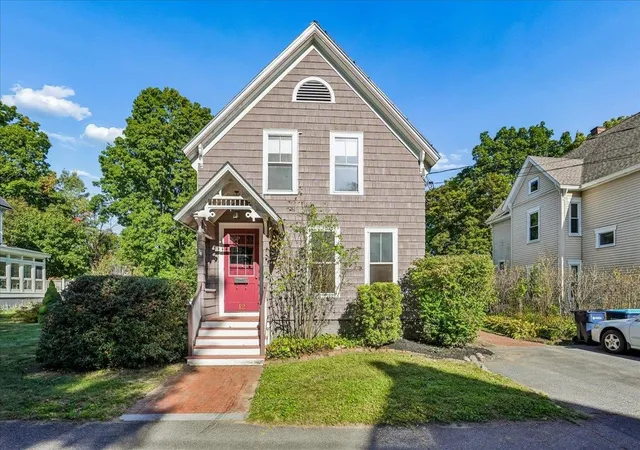 Photo 2 of Single family home for sale at 12 Holt St, Concord, NH 03301 | MLS# 5110197 | Listing updated on 2026-09-24