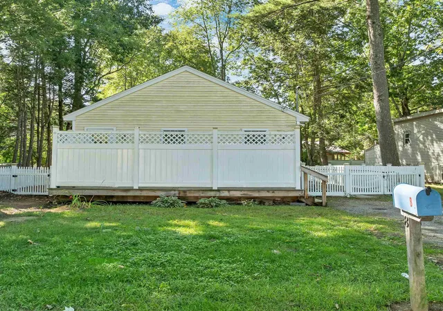 Photo 2 of Single family home for sale at 8 Riverside Dr, Fremont, NH 03044 | MLS# 5110199 | Listing updated on 2026-10-09