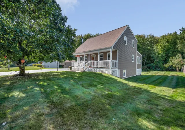 Photo 1 of Sale Pending at 13 Shelley Dr, Hudson, NH 03051 | MLS# 5110205 | Listing updated on 2026-10-26