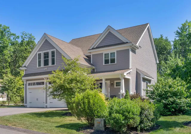 Photo 1 of Sale Pending at 38 Walford Ln, Portsmouth, NH 03801 | MLS# 5110267 | Listing updated on 2026-10-27