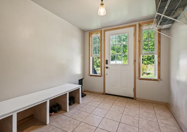 Photo 4 of Single family home for sale at 1025 Hurricane Mountain Rd, North Conway, NH 03812 | MLS# 5110283 | Listing updated on 2026-10-02