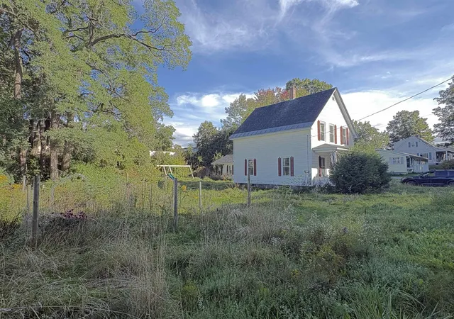 Photo 3 of Sale Pending at 200 Fairview St, Barre, VT 05641 | MLS# 5110298 | Listing updated on 2026-09-26
