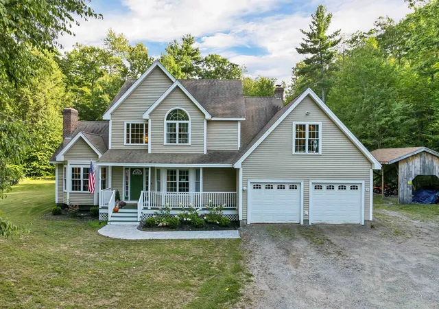 Photo 3 of Single family home for sale at 104 Hurricane Rd, Belmont, NH 03220 | MLS# 5110343 | Listing updated on 2026-10-14