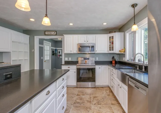 Photo 3 of Single family home for sale at 478 Broad Rd, Contoocook, NH 03229 | MLS# 5110365 | Listing updated on 2026-09-23