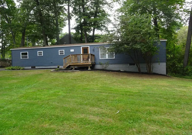 Photo 2 of Single family home for sale at 6 Chase St, Salem, NH 03079 | MLS# 5110368 | Listing updated on 2026-10-14