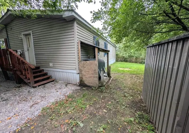 Photo 2 of Sale Pending at 104 Park St, Barre, VT 05641 | MLS# 5110399 | Listing updated on 2026-10-15