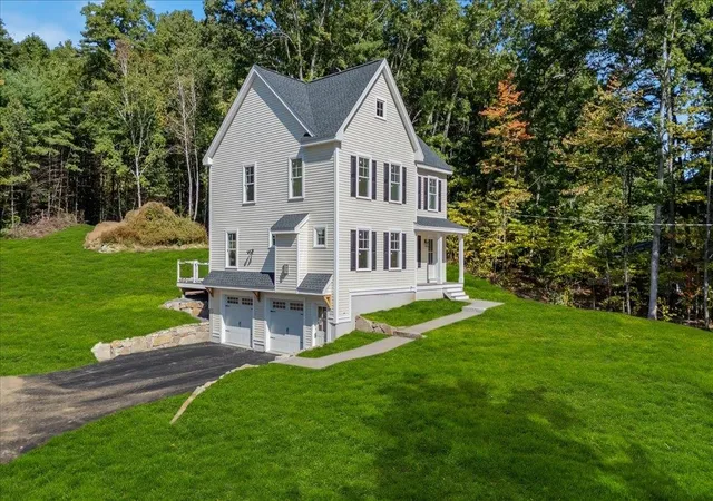 Single family home for sale at 189 No Main St, Salem, NH 03079 | MLS# 5110401