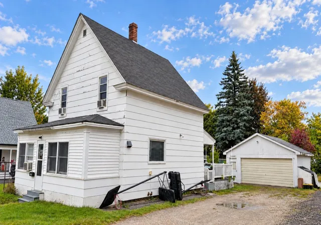 Photo 1 of Single family home for sale at 273 Coos St, Berlin, NH 03570 | MLS# 5110421 | Listing updated on 2026-10-22
