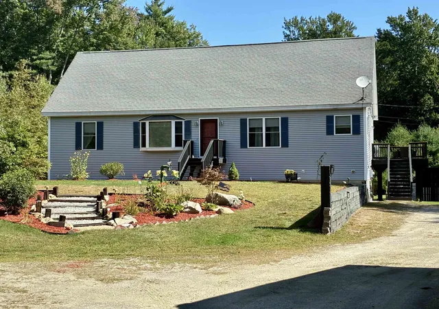 Photo 1 of Single family home for sale at 74 Snow Pond Rd, Concord, NH 03301 | MLS# 5110424 | Listing updated on 2026-10-11