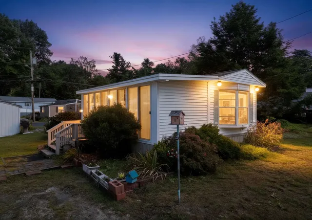Photo 3 of Manufactured home for sale at 14 Averill Cir, Danville, NH 03819 | MLS# 5110442 | Listing updated on 2026-10-15