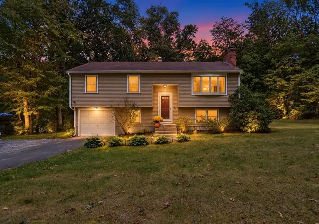 Photo 1 of Single family home for sale at 178 Is Pond Rd, Derry, NH 03038 | MLS# 5110462 | Listing updated on 2026-09-25