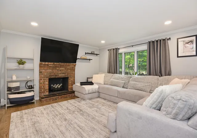 Photo 3 of Single family home for sale at 178 Is Pond Rd, Derry, NH 03038 | MLS# 5110462 | Listing updated on 2026-09-25