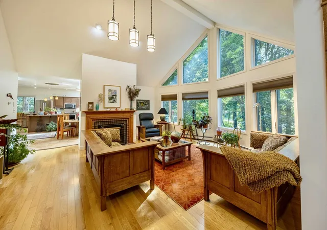 Photo 4 of Sale Pending at 5 Gerry's Ln, Dover, NH 03820 | MLS# 5110529 | Listing updated on 2026-10-03