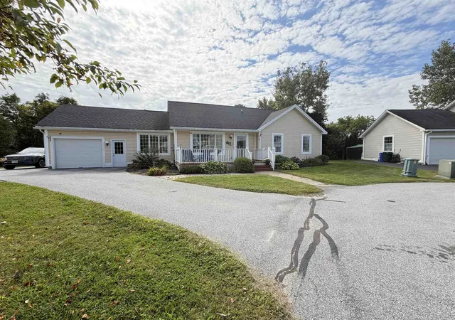 Photo 1 of Single family home for sale at 15 Griswold Dr, Rutland City, VT 05701 | MLS# 5110553 | Listing updated on 2026-10-20
