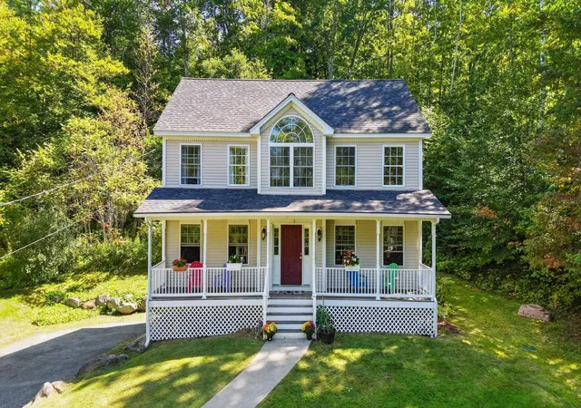 Photo 1 of Single family home for sale at 298 Stocker Pond Rd, Grantham, NH 03753 | MLS# 5110575 | Listing updated on 2026-10-14